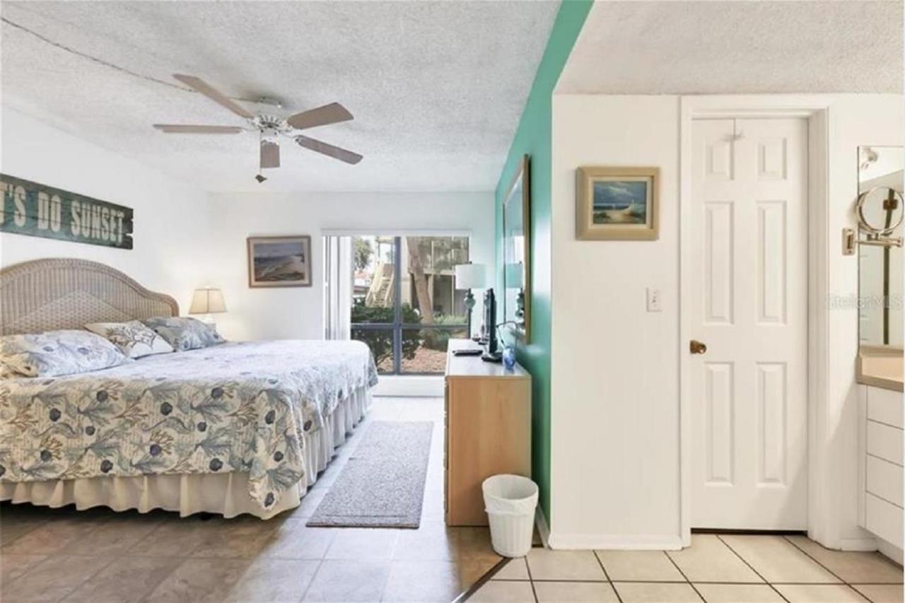 Siesta Key Escape Ground Floor Steps To Heated Pool And Free Trolleyアパートメント エクステリア 写真