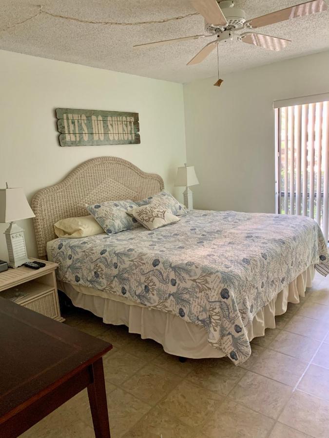 Siesta Key Escape Ground Floor Steps To Heated Pool And Free Trolleyアパートメント エクステリア 写真